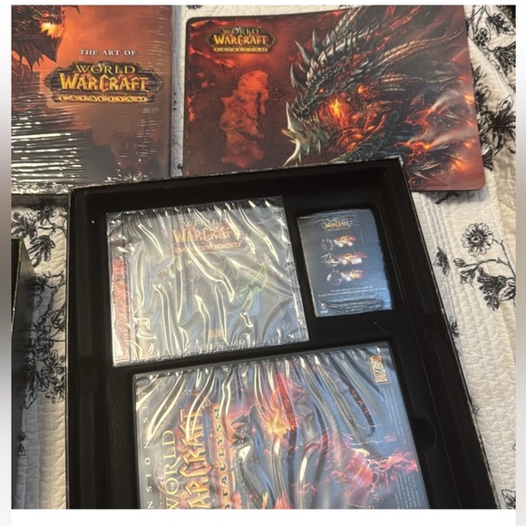 World of Warcraft Cataclysm collectors edition - Picture 2 of 5